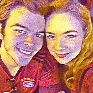 Meet your Posher, Krystle